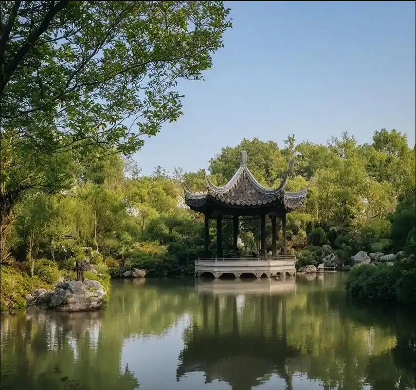 山西疯子餐饮有限公司